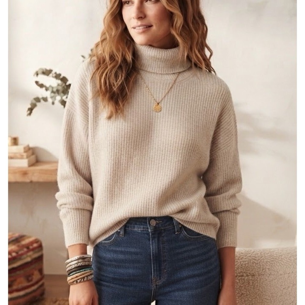 FREE PEOPLE Tunic Sweater Womens Softly Structured Slouchy Sz Large Turtleneck